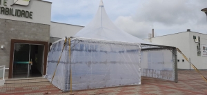 TENDA CHAPEU DE BRUXA 10X10 TRANSPARENTE